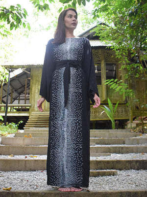 
                  
                    Stardust Black and White Crepe Silk Kimono Dress
                  
                